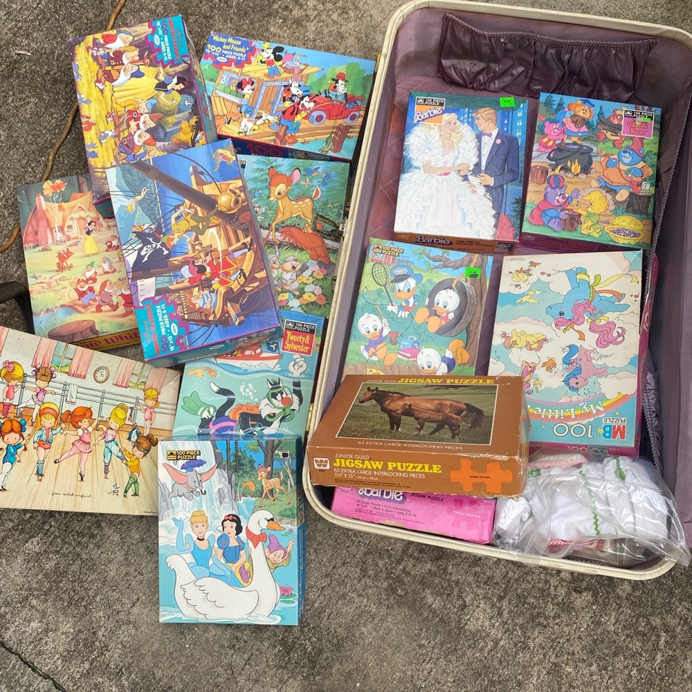 Lot of 14 vintage 1980s Disney and other discontinued puzzles